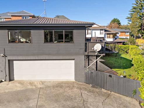 17A Bay Road, Saint Heliers