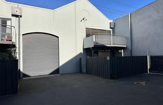 Live/Work Unit in Middleton