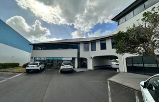 Ground Floor Offices Available in  Lincoln Manor