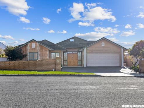128 Lake Terrace Road, Burwood