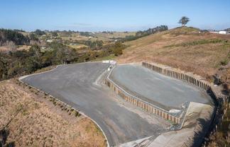 7,100M² OF HARDSTAND YARD SPACE
