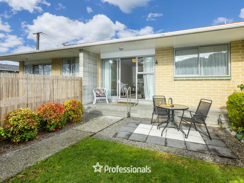 2/16 Riverbank Street, Ebdentown