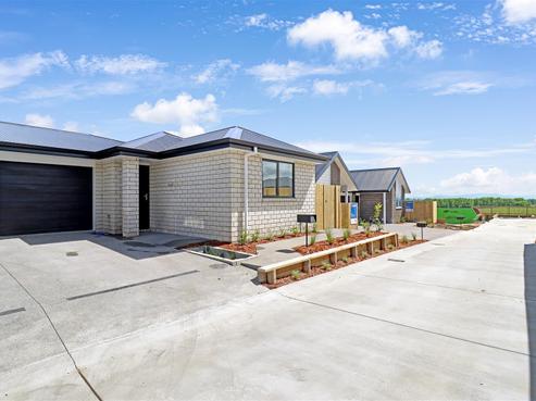 43 Waruhia Crescent, Rototuna North