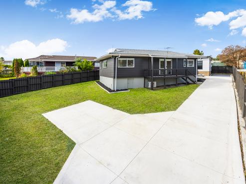 3 Bundena Place, Clendon Park