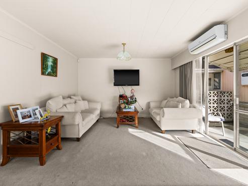 1/228 Kennedy Road, Onekawa