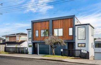 21E Knights Road, Rothesay Bay