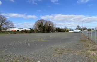 3,985SQM Affordable Metal Secure Yard - For Lease