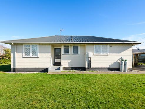33 Holland Crescent, Bulls