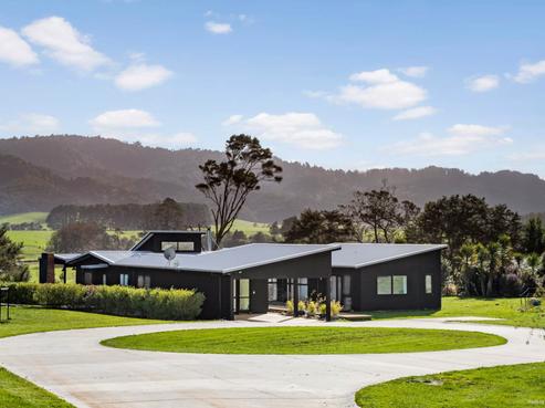 2 Fern Road, Mangatangi