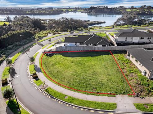 28 Omahuru Road, Glenbrook