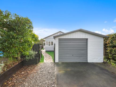 24A Tahi Terrace, Glen Eden