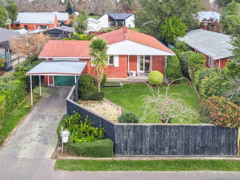 17 Queens Drive, Allenton