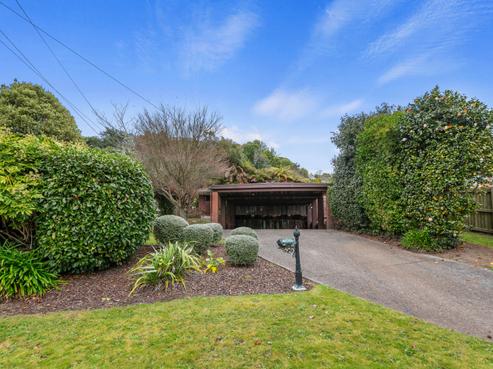 24A Sloane Avenue, Tihiotonga