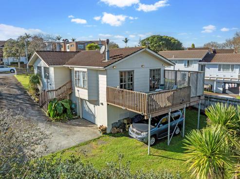 16 Lewisham Street, Highland Park