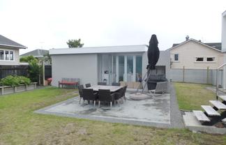 211 Seaview Road, Whangamata