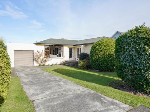 87 Catherine Street, Windsor