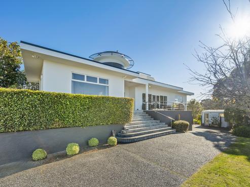 13 Lighthouse Road, Napier Hill
