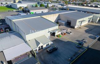 High Stud, Clear Span 400m² Warehouse | Takanini