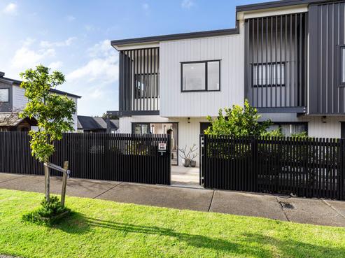 8 Lyndhurst Street, Waiotaiki Bay