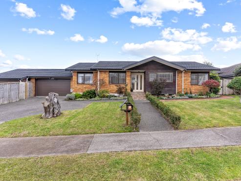 2 Woodview Rise, Botany Downs