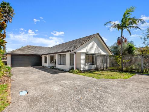 30B Lenore Road, Favona