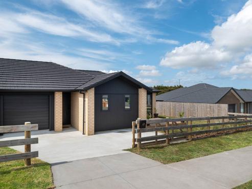 17 Omahuru Road, Glenbrook
