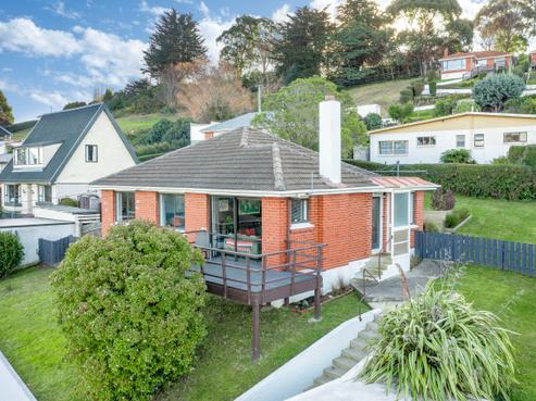 17 Waldron Crescent, Green Island