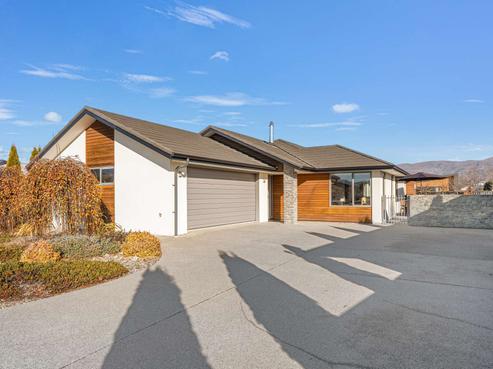 5 Magnetic Place, Cromwell