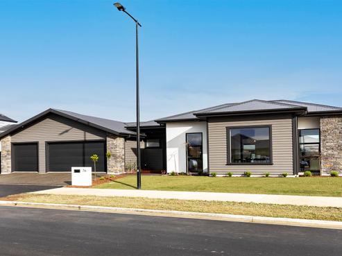 76 Whitehorn Drive, Lincoln
