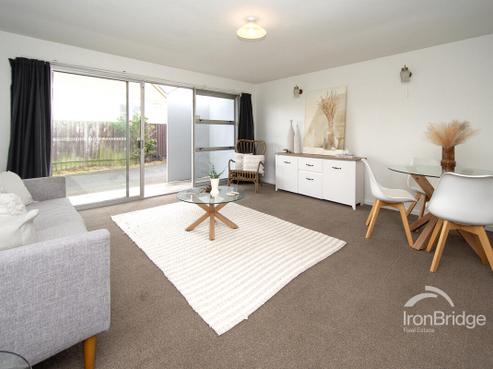 2/18 Hardy Street, New Brighton
