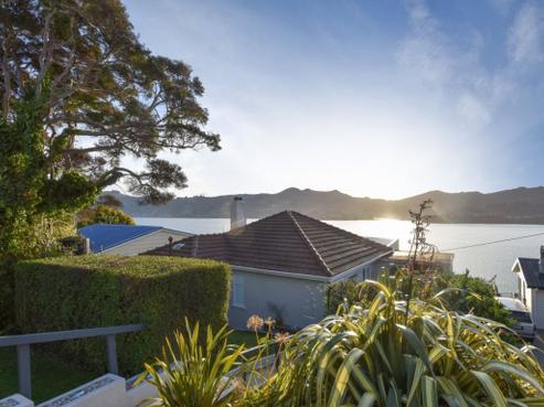 35 Oxley Crescent, Broad Bay