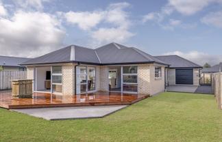 18 Cherry Avenue, Darfield