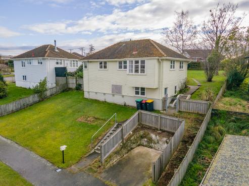 83 Andrew Street, Marchwiel
