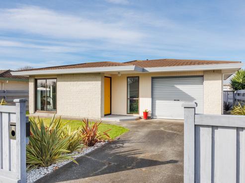 2B Droylsden Place, Palmerston North Central
