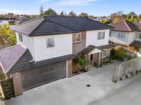 16B Hillside Road, Papatoetoe