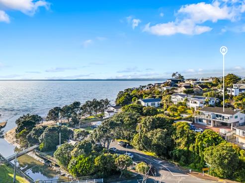 2/12 Browns Bay Road, Rothesay Bay