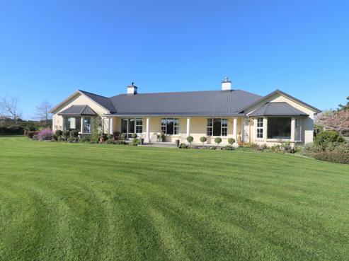 251 Oreti Road, Otatara