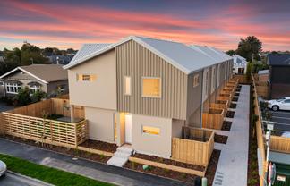 2/79 Harrow Street, Phillipstown