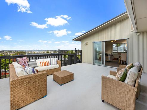245 Sunset Road, Sunnynook