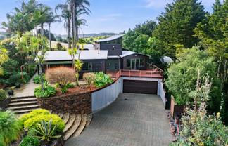8 Sylvia Lane, Maunu