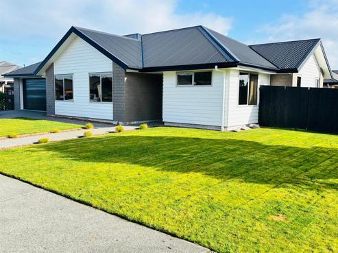 21 Ashley Drive, Paroa