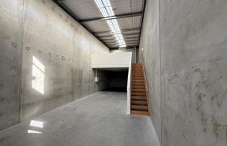 High Stud Industrial Unit