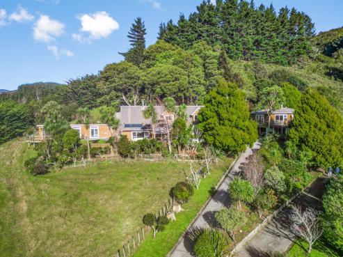 107 Crowther Road, Wainuiomata