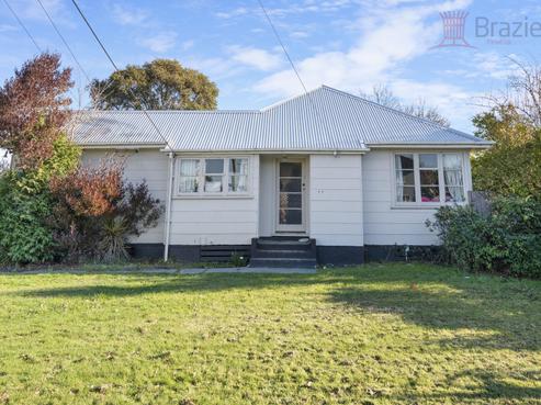 141 Emmett Street, Shirley