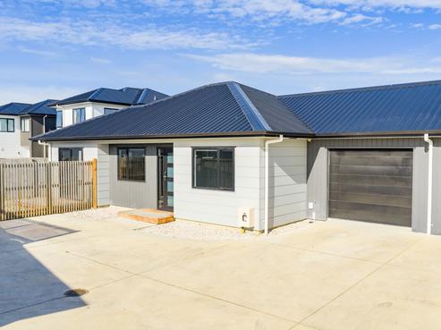 2/16 Tokerau Drive, Rototuna North