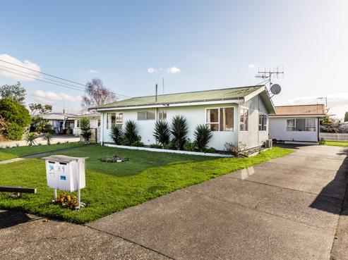 9A Armour Place, Onekawa