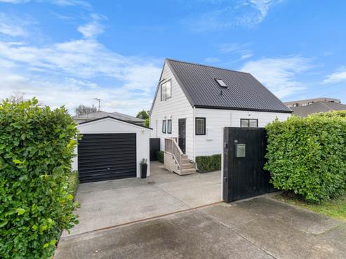 144B Mcleod Road, Te Atatu South