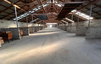 Warehouse - storage Sth D