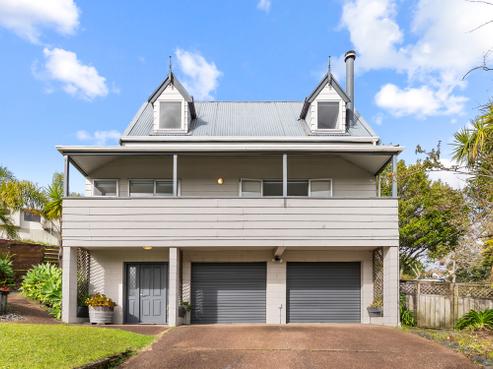 10 Dianthus Place, Browns Bay