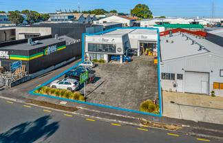 Versatile 667m² Facility in the Heart of Penrose